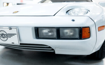 Porsche-928-1978-13