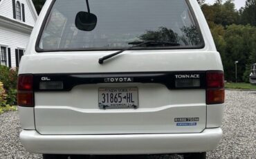 Toyota-Avalon-1995-7