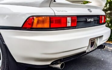 Toyota-MR2-1991-21