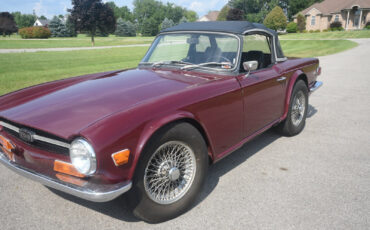 Triumph-TR-6-1970-3