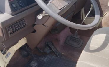 Volkswagen-81-vw-vanagon-westfalia-campert-1980-yellow-244631-5