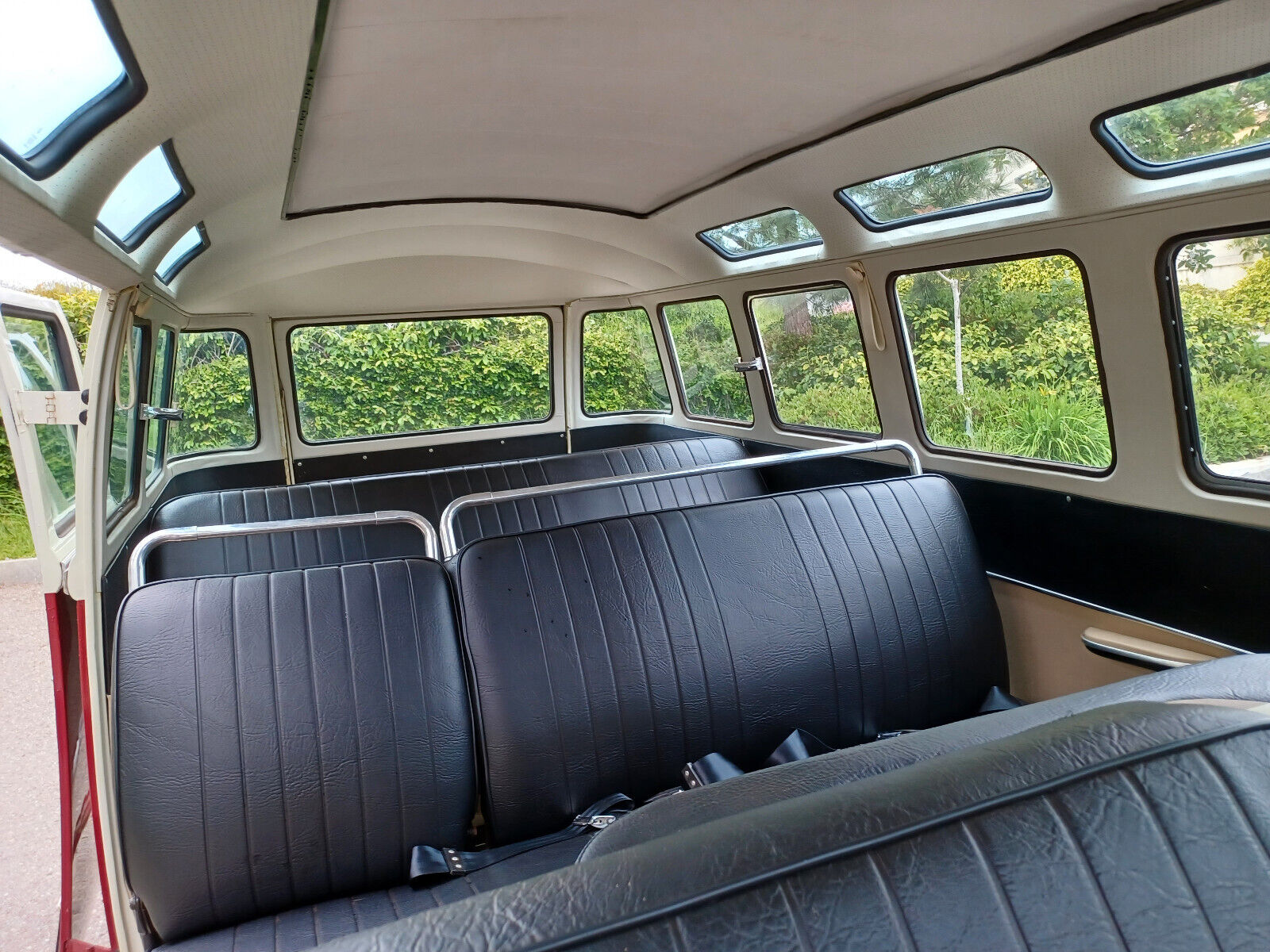 Volkswagen-BusVanagon-1974-21
