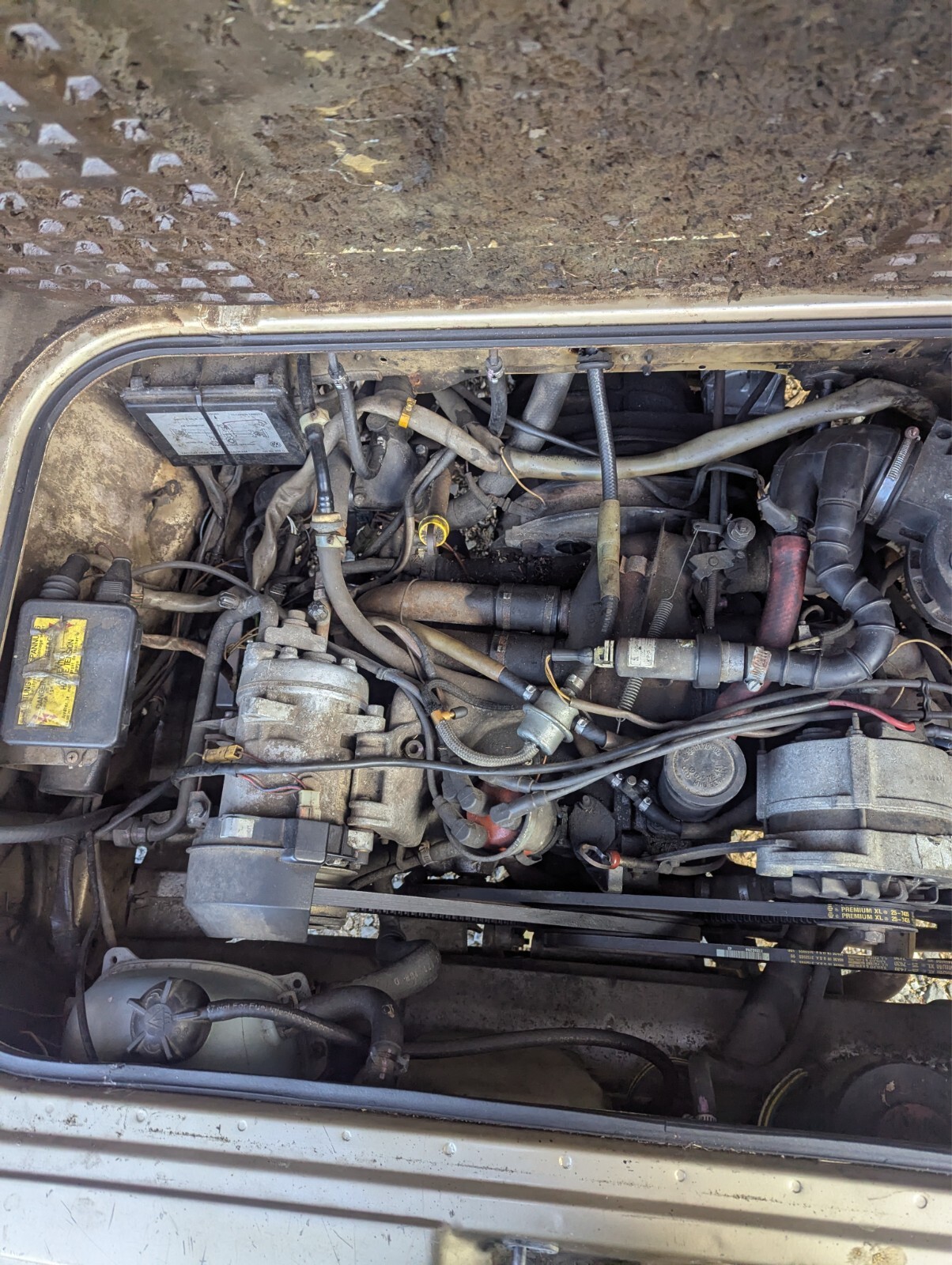 Volkswagen-BusVanagon-1986-26