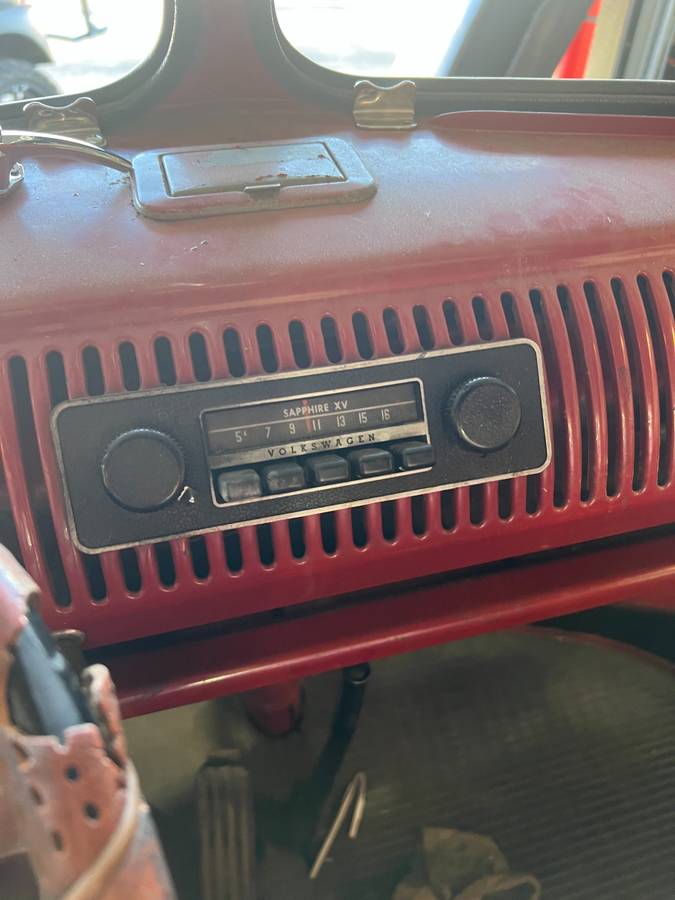 Volkswagen-Single-cab-bus-1962-red-160934-10