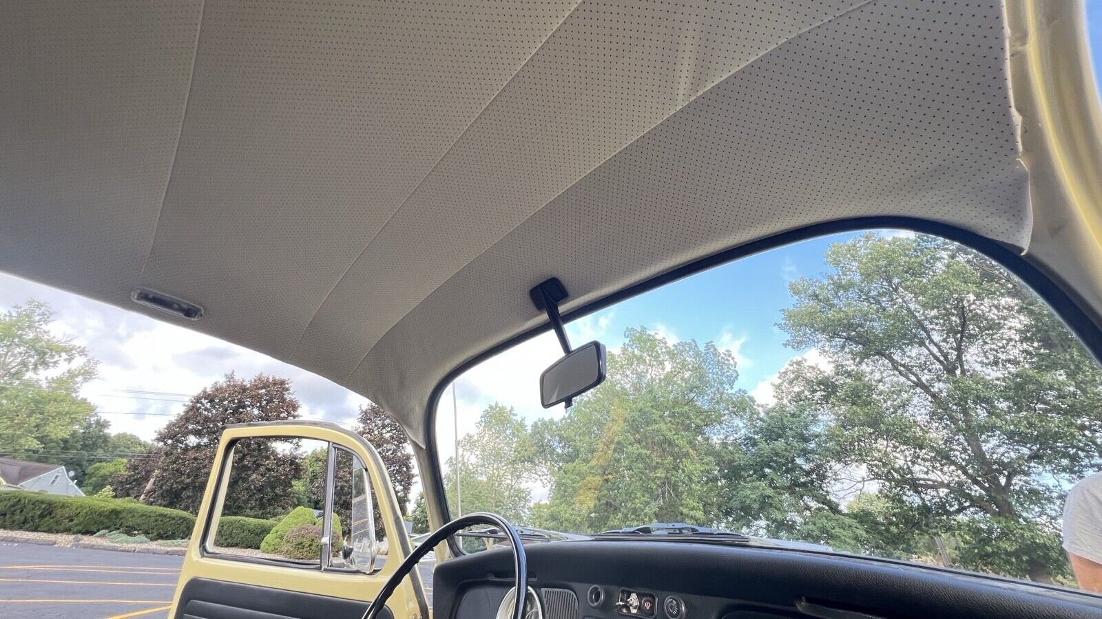 Volkswagen-Super-Beetle-1971-25
