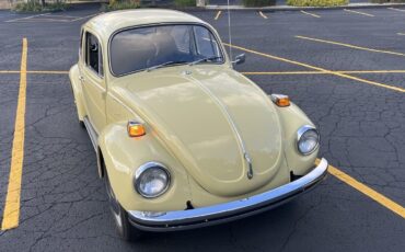 Volkswagen-Super-Beetle-1971