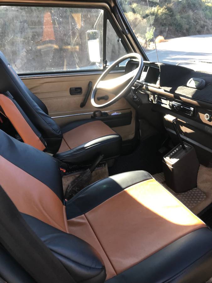 Volkswagen-Vanagon-westfalia-1985-212433-5