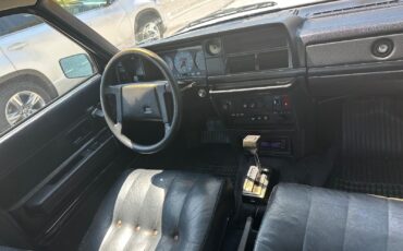 Volvo-240-1985-18