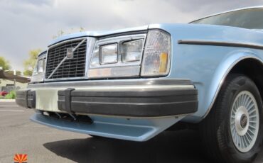 Volvo-Coupe-1981-37