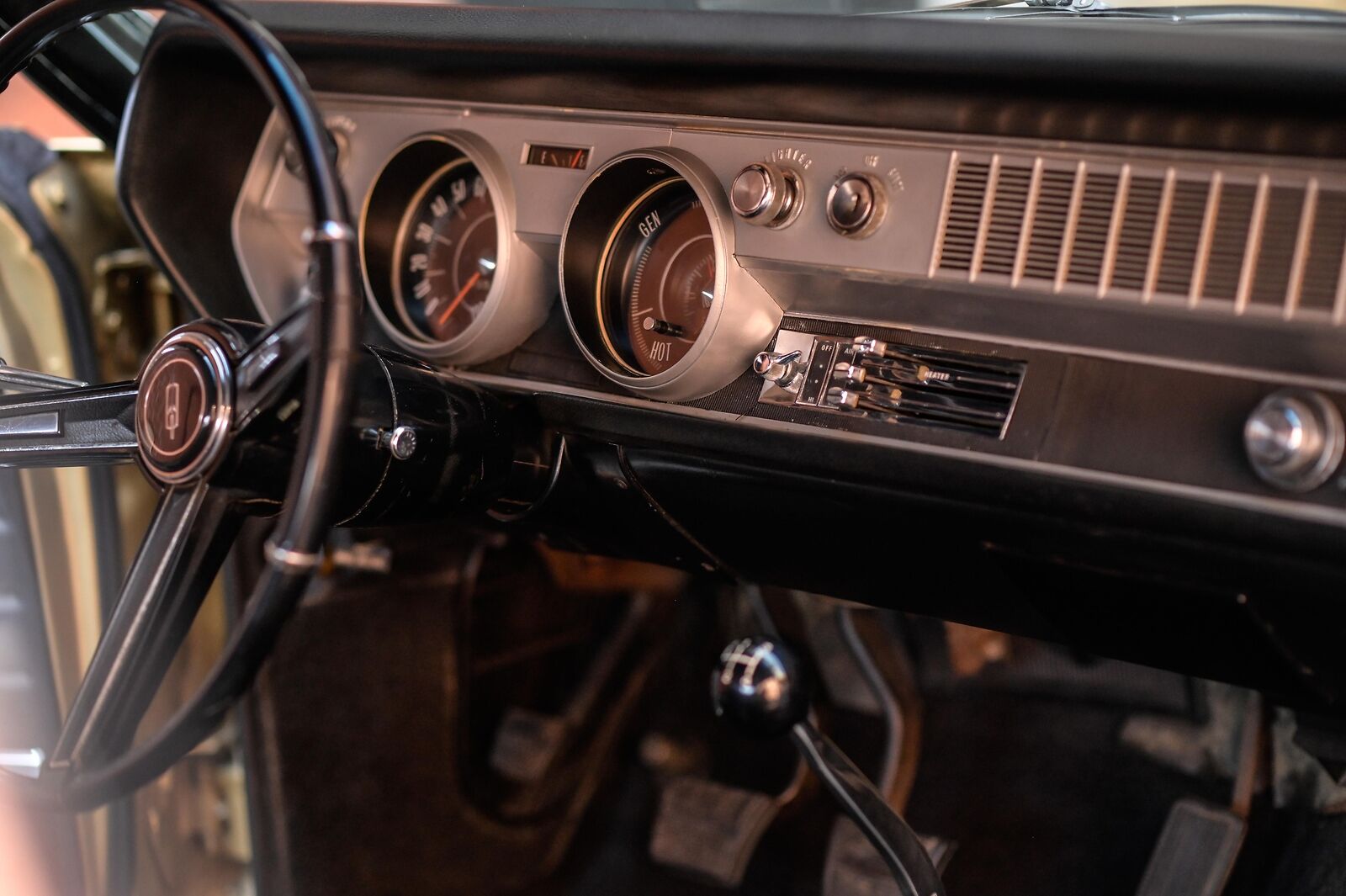 4-4-2-Oldsmobile-1967-11