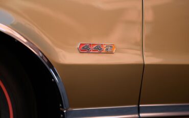 4-4-2-Oldsmobile-1967-34