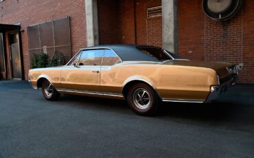 4-4-2-Oldsmobile-1967-6