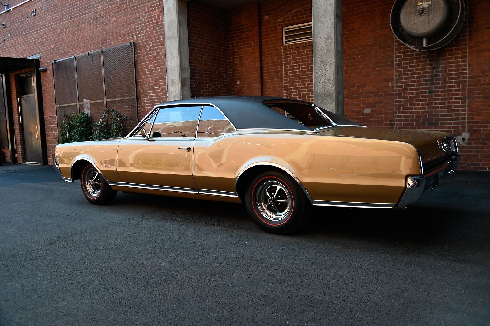 4-4-2-Oldsmobile-1967-6