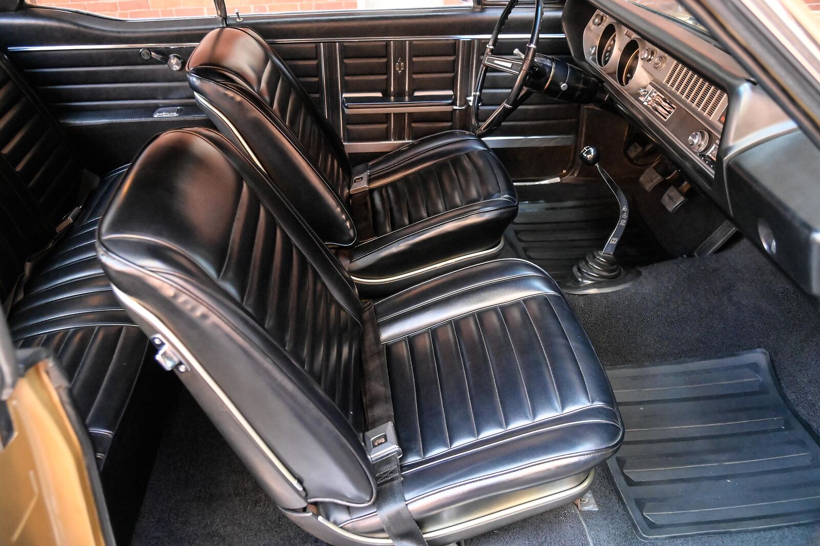 4-4-2-Oldsmobile-1967-9