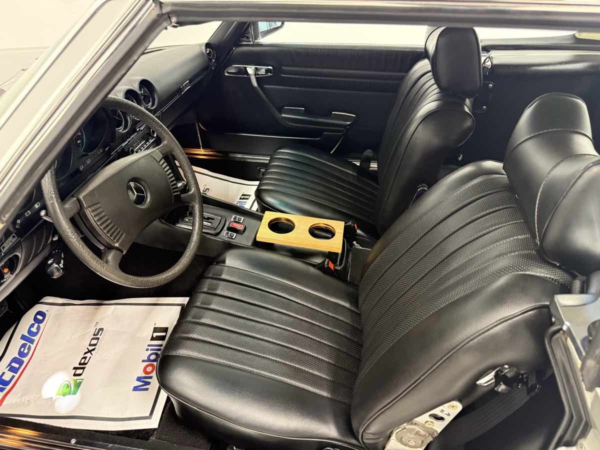 450-SL-Mercedes-1976-11