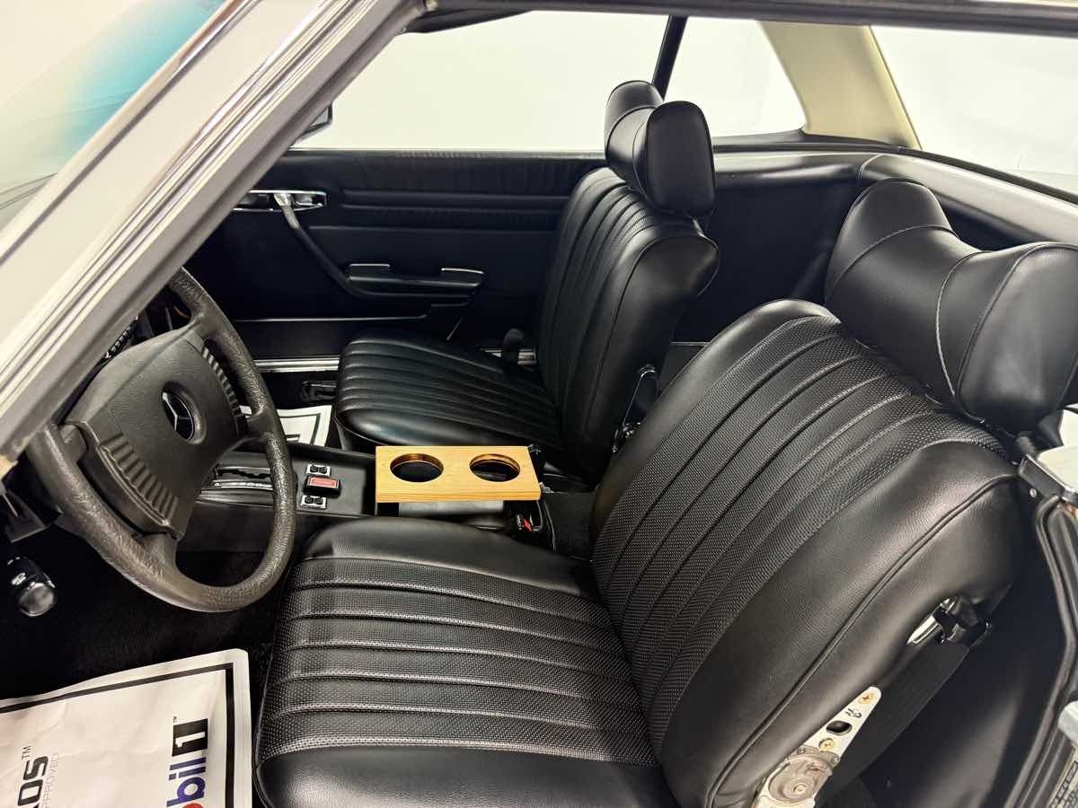 450-SL-Mercedes-1976-13