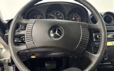 450-SL-Mercedes-1976-29