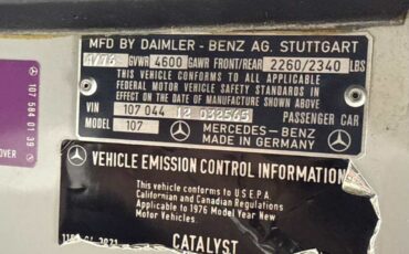 450-SL-Mercedes-1976-38