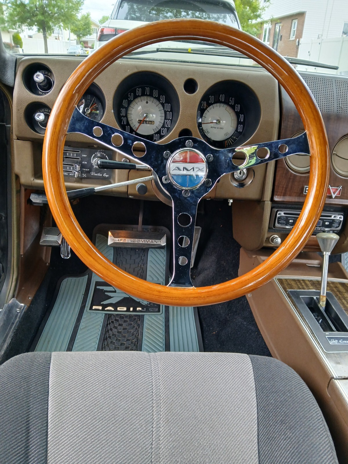 AMC-AMX-1969-Coupe-12