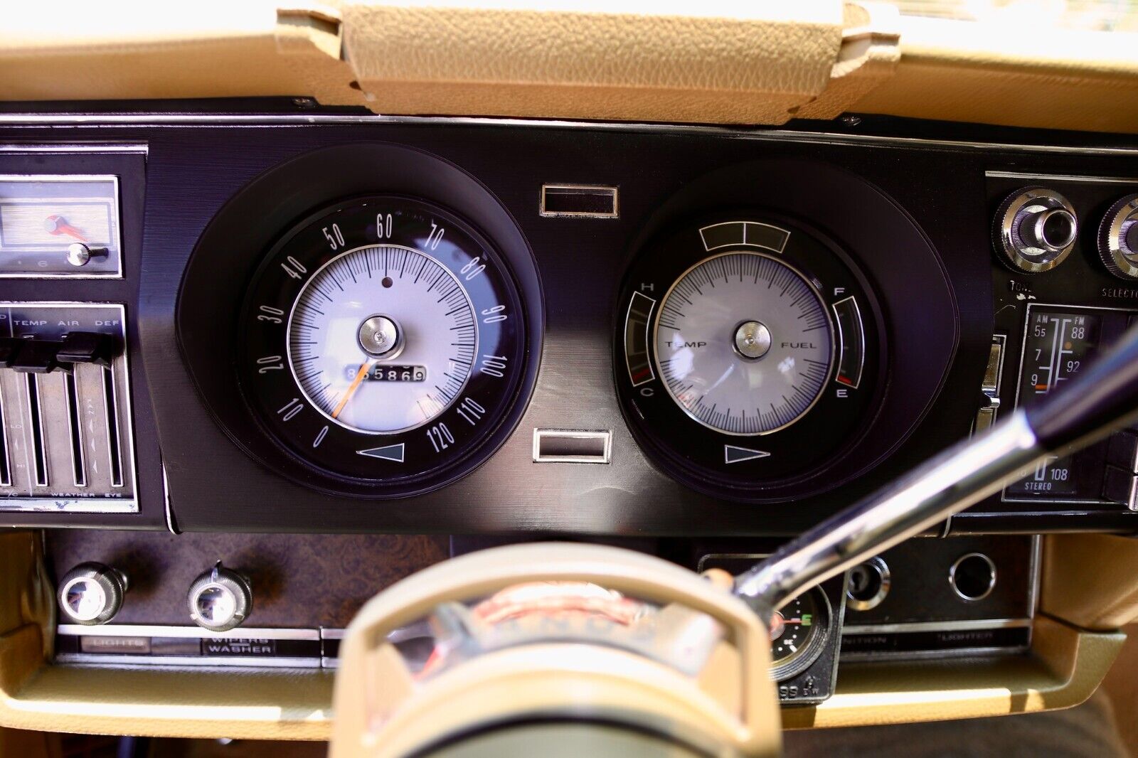 AMC-Ambassador-1968-Coupe-25