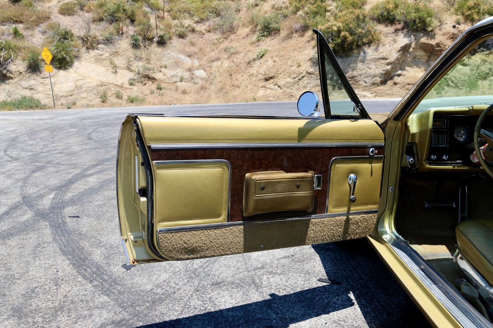 AMC-Ambassador-1968-Coupe-27