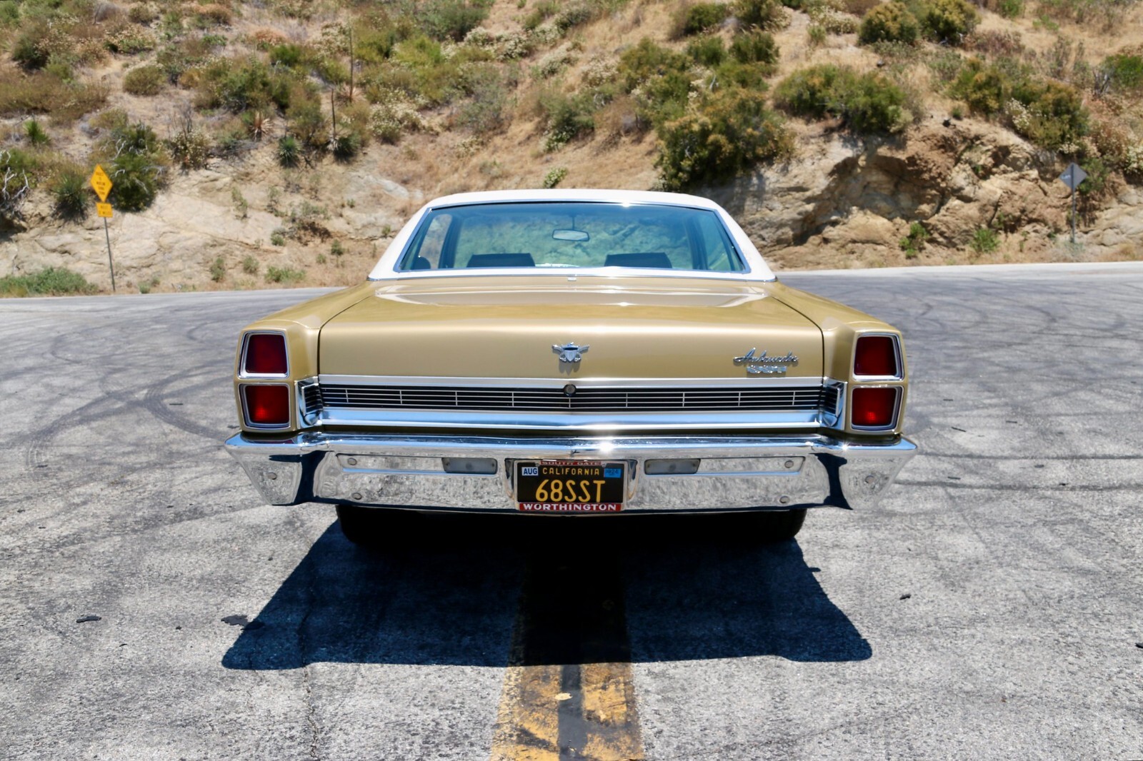 AMC-Ambassador-1968-Coupe-3