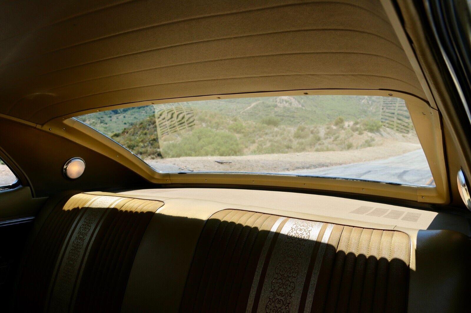 AMC-Ambassador-1968-Coupe-30