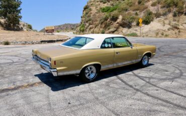 AMC-Ambassador-1968-Coupe-4