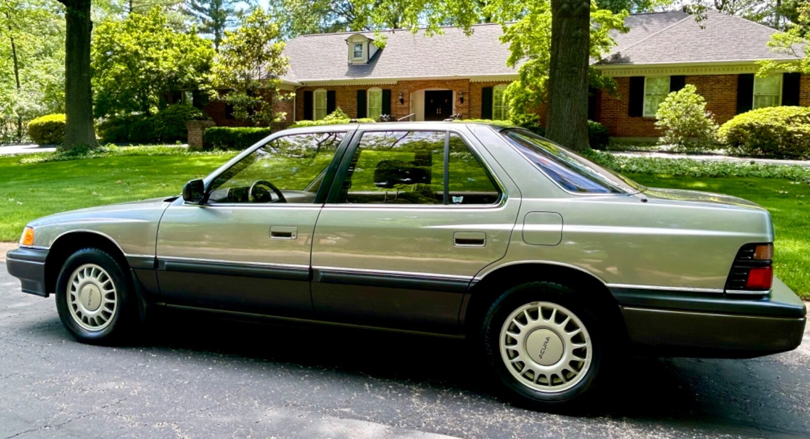 Acura-Legend-1987-Sedan-10
