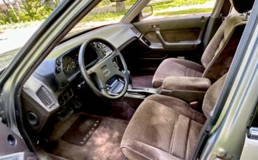 Acura-Legend-1987-Sedan-13