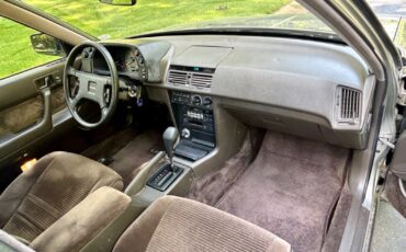 Acura-Legend-1987-Sedan-15