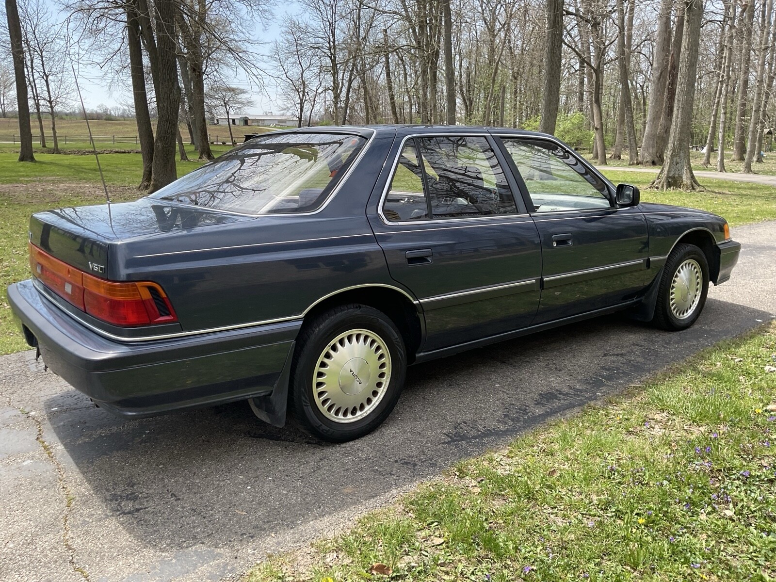 Acura-Legend-1989-Sedan-1