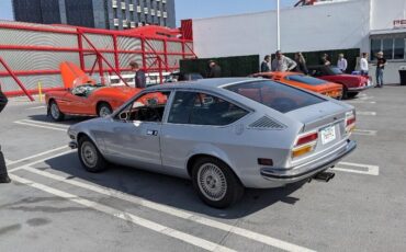 Alfa-Romeo-Alfetta-1976-Coupe-1