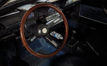 Alfa-Romeo-Alfetta-1976-Coupe-11