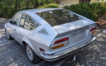 Alfa-Romeo-Alfetta-1976-Coupe-5