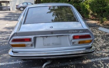 Alfa-Romeo-Alfetta-1976-Coupe-8