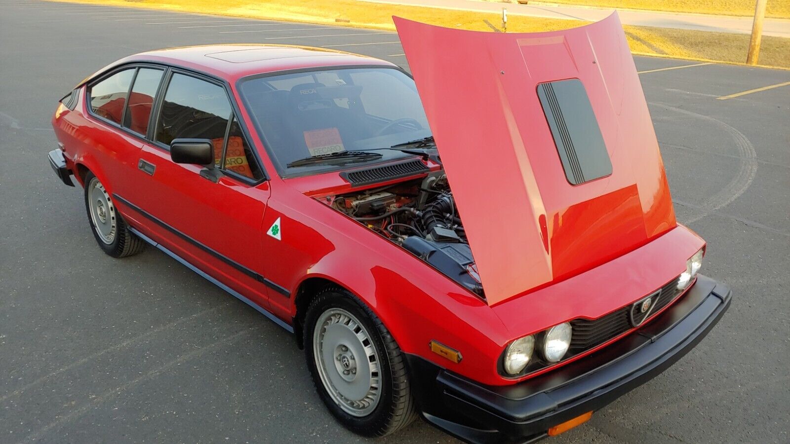 Alfa-Romeo-GTV-6-1984-Coupe-14
