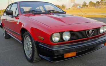 Alfa-Romeo-GTV-6-1984-Coupe