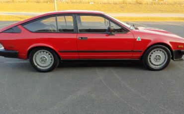 Alfa-Romeo-GTV-6-1984-Coupe-5