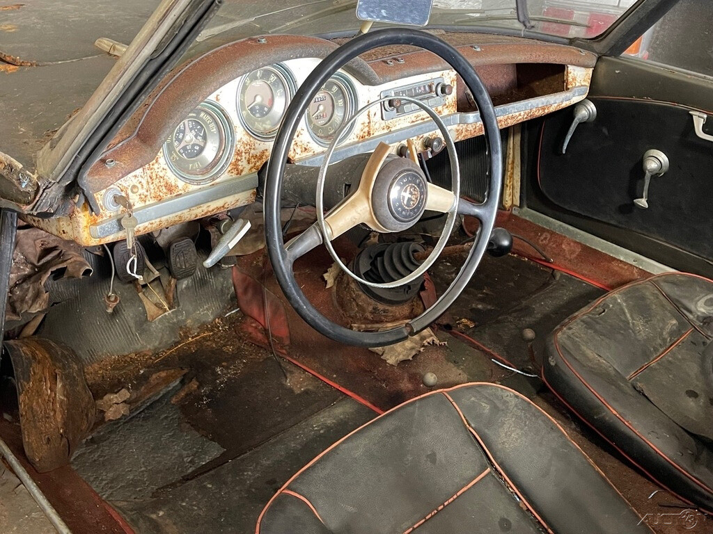 Alfa-Romeo-Giulia-1959-Convertible-14
