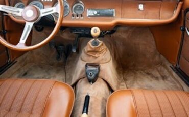 Alfa-Romeo-Giulia-1967-29