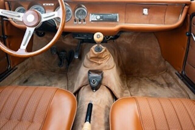 Alfa-Romeo-Giulia-1967-29