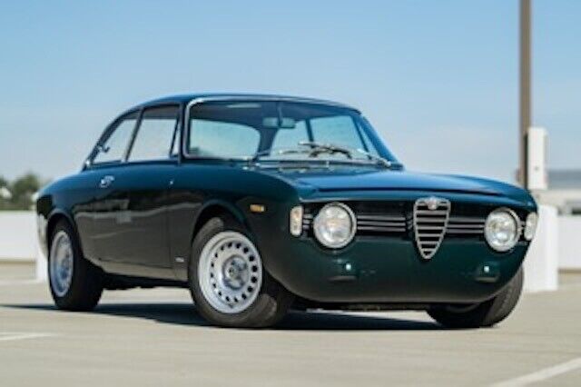 Alfa-Romeo-Giulia-1967-5