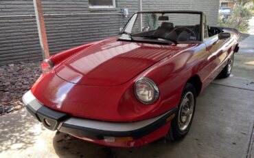 Alfa-Romeo-Spider-1985-5