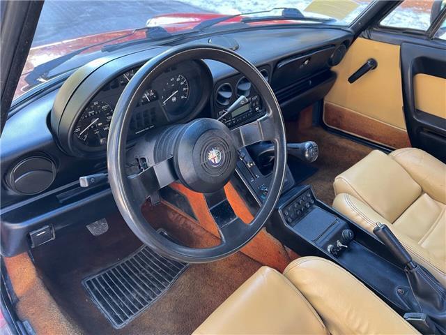 Alfa-Romeo-Spider-1987-19