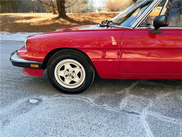 Alfa-Romeo-Spider-1987-4