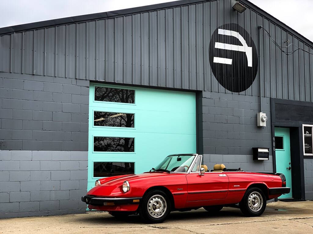 Alfa-Romeo-Spider-1987-Convertible-2