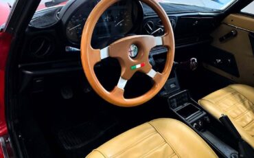 Alfa-Romeo-Spider-1987-Convertible-26