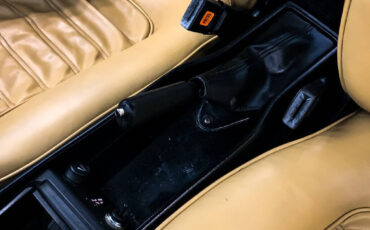 Alfa-Romeo-Spider-1987-Convertible-31