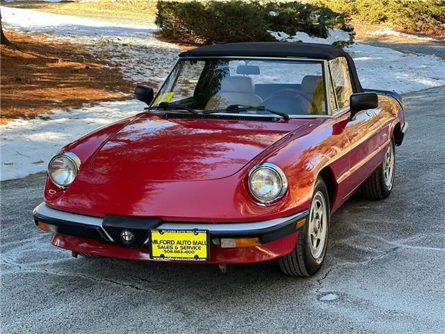 Alfa-Romeo-Spider-1987